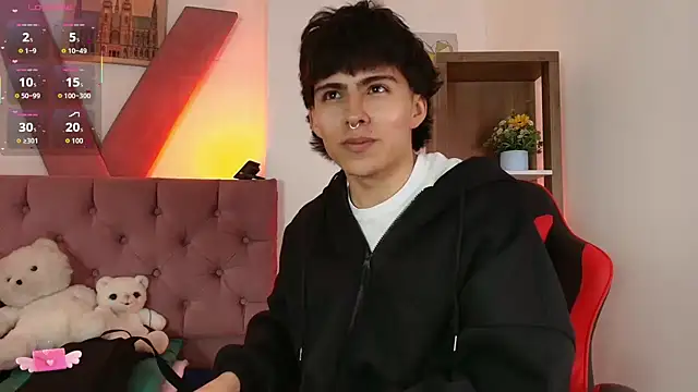 Snapshot of PepperTwink chatting on 02-23-26, 01:19 PepperTwink online show from 02-23-26, 01:19