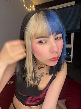 Snapshot of mavimist__ chatting on 09-10-25, 12:10 mavimist online show from 09-10-25, 12:10