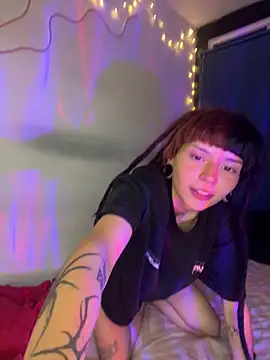 Snapshot of mavimist__ chatting on 10-03-25, 01:13 mavimist online show from 10-03-25, 01:13