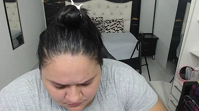 Snapshot of Aaliyah11 chatting on 09-15-25, 11:49 Aaliyah11 online show from 09-15-25, 11:49