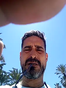 Snapshot of jonymoreno chatting on 05-29-26, 12:03 jonymoreno online show from 05-29-26, 12:03