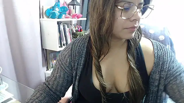 KatteAngelLat online show from 10-22-25, 12:00