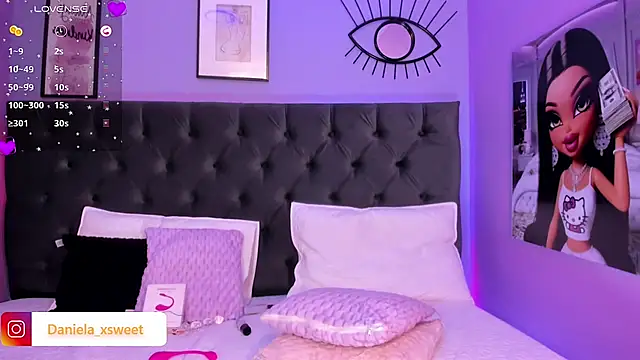 Snapshot of Danielaangelina chatting on 03-01-25, 09:40 Danielaangelina online show from 03-01-25, 09:40