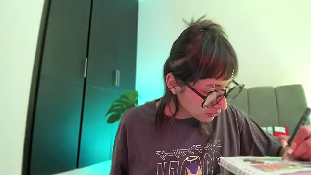 ggor4w33 online show from 03-07-26, 12:57