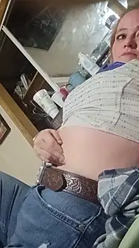 Snapshot of CutiepieMandii143 chatting on 03-03-26, 04:29 CutiepieMandii143 online show from 03-03-26, 04:29