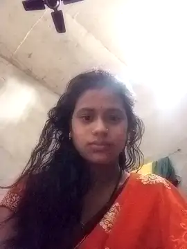 Snapshot of Miss_triha chatting on 02-06-25, 06:29 Miss triha online show from 02-06-25, 06:29