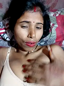 Snapshot of Miss_triha chatting on 02-10-25, 08:00 Miss triha online show from 02-10-25, 08:00