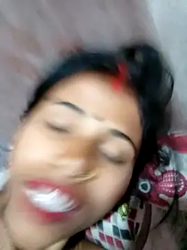 Snapshot of Miss_triha chatting on 03-05-25, 12:38 Miss triha online show from 03-05-25, 12:38