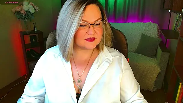 Vivien  wet online show from 11-22-25, 04:06