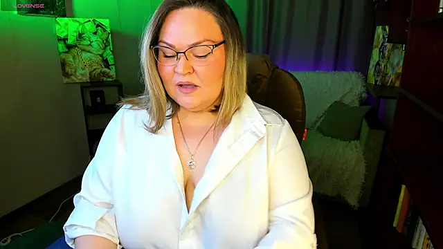 Vivien  wet online show from 03-14-26, 01:16