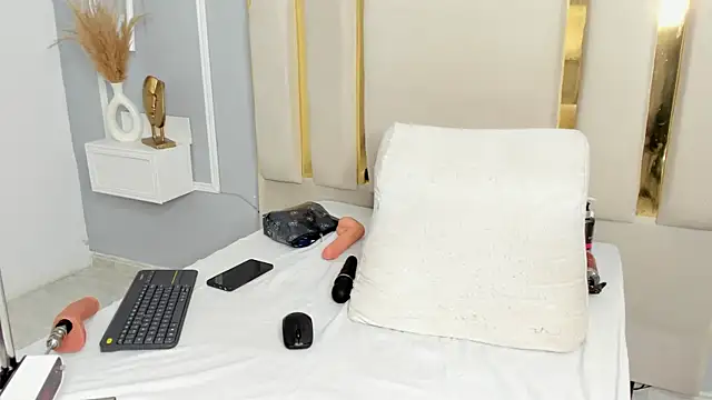 emmysandoval online show from 02-28-26, 01:01