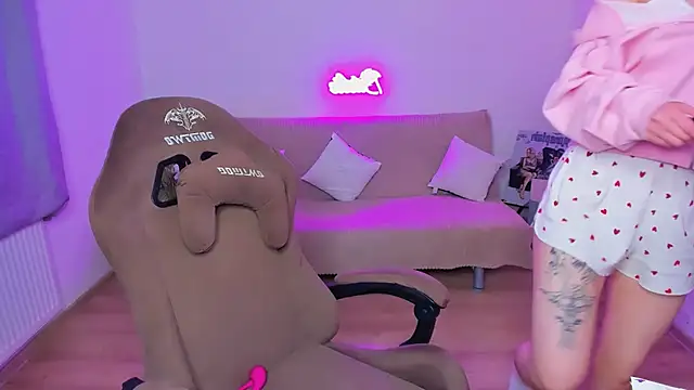 Snapshot of YourMegan chatting on 09-13-25, 07:46 YourMegan online show from 09-13-25, 07:46