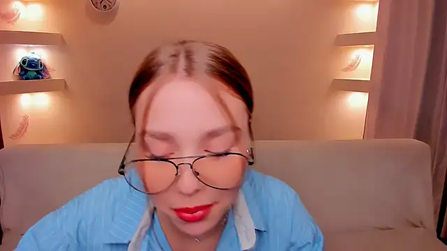 Snapshot of YourMegan chatting on 11-04-25, 07:13 YourMegan online show from 11-04-25, 07:13