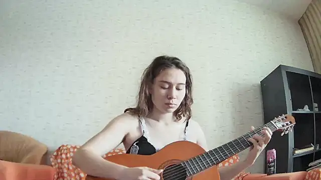 Snapshot of girliemilk chatting on 02-15-25, 06:44 girliemilk online show from 02-15-25, 06:44