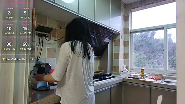 nanaliu6 online show from 03-18-25, 12:16