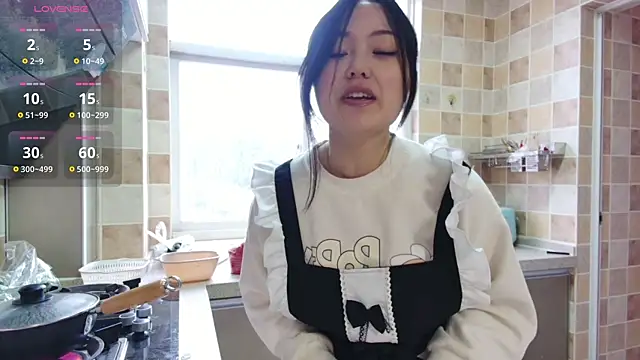 nanaliu6 online show from 03-19-25, 10:22