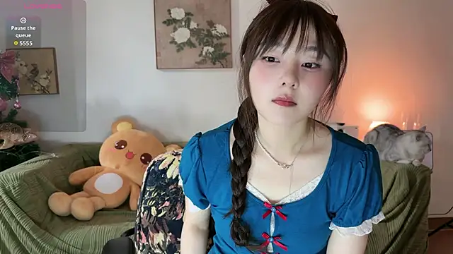 nanaliu6 online show from 06-15-26, 07:54