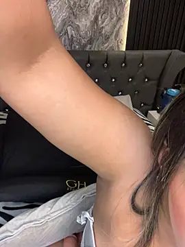 Nicky gh online show from 03-25-26, 08:59