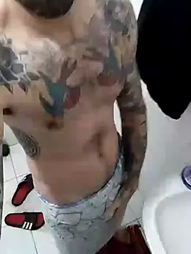 Snapshot of xdandan69 chatting on 02-22-25, 01:33 xdandan69 online show from 02-22-25, 01:33