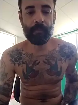 Snapshot of xdandan69 chatting on 12-17-25, 04:02 xdandan69 online show from 12-17-25, 04:02