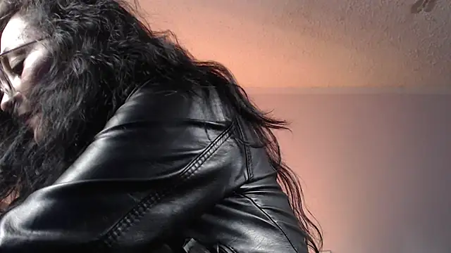 Snapshot of LeaBigboobs chatting on 03-04-25, 06:50 LeaBigboobs online show from 03-04-25, 06:50