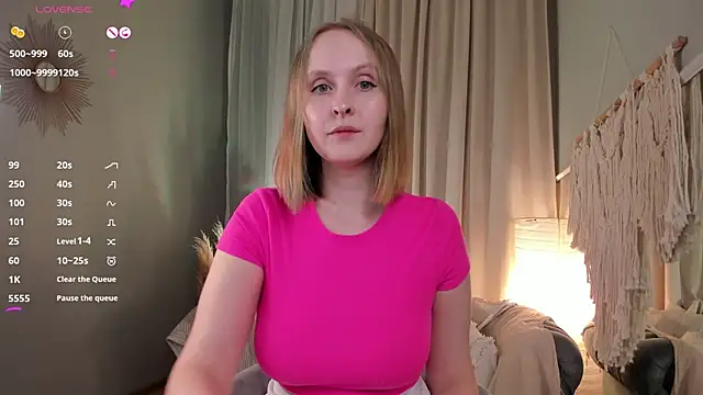 Agatha Mott online show from 03-08-25, 03:24