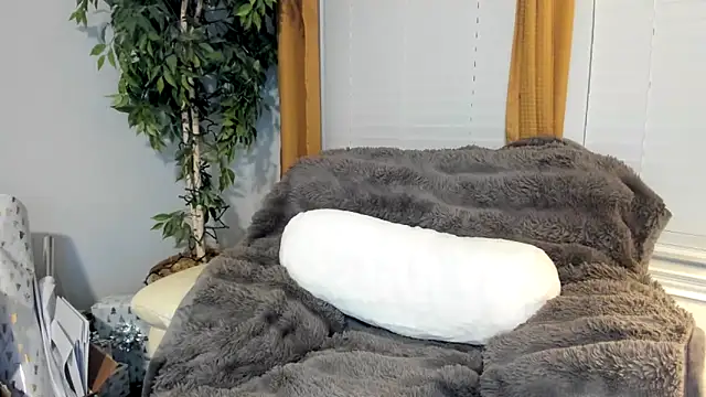 Snapshot of kaliii_jones chatting on 02-21-25, 02:39 kaliii jones online show from 02-21-25, 02:39