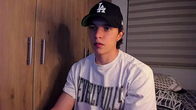 Mastrangelo xxx online show from 10-14-25, 03:18