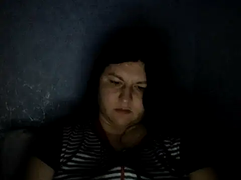 KiraSwee online show from 03-12-25, 07:17