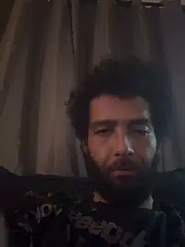 Snapshot of Damien55 chatting on 09-27-25, 04:28 Damien55 online show from 09-27-25, 04:28