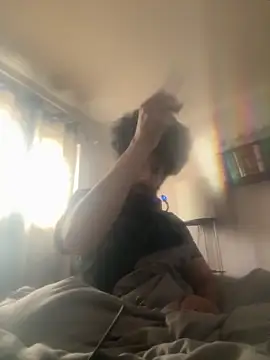 Snapshot of Damien55 chatting on 11-12-25, 03:12 Damien55 online show from 11-12-25, 03:12