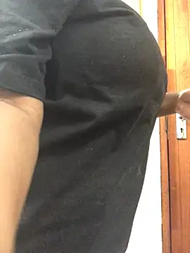 servingBigTitis online show from 02-04-25, 06:36