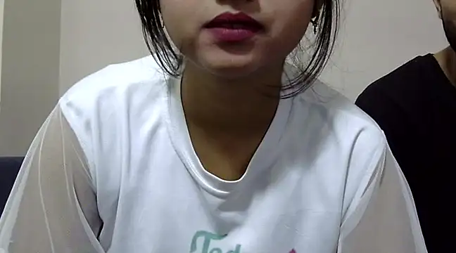 Queen Couple online show from 03-02-25, 05:33