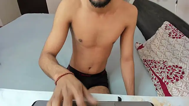 Queen Couple online show from 01-16-26, 06:28