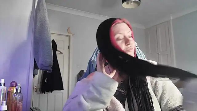 AureliaXOX online show from 11-02-25, 11:23