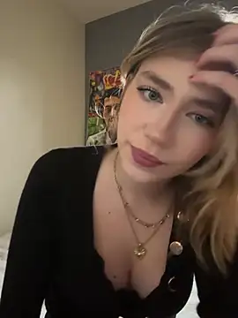 Snapshot of angeleyezlolita chatting on 02-06-25, 03:31 angeleyezlolita online show from 02-06-25, 03:31