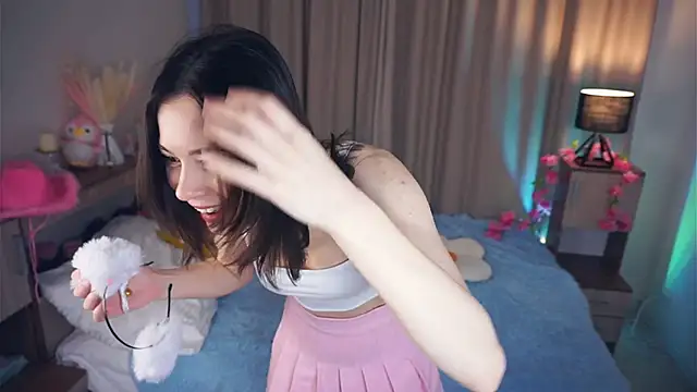 EleneBrach online show from 02-25-25, 05:52