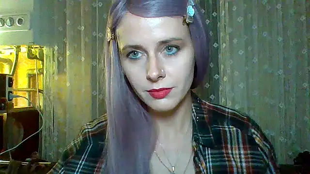 LuminousLady online show from 03-12-25, 06:55