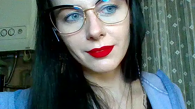 LuminousLady online show from 03-20-25, 08:51