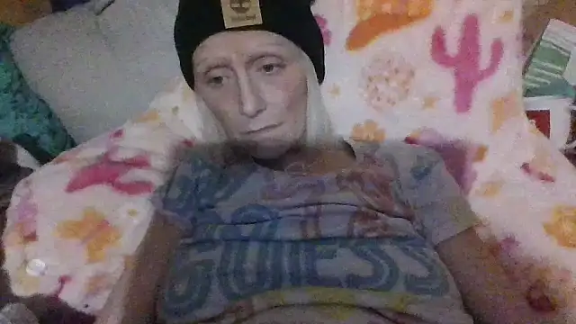 Snapshot of beautifulme23 chatting on 02-18-25, 08:05 beautifulme23 online show from 02-18-25, 08:05