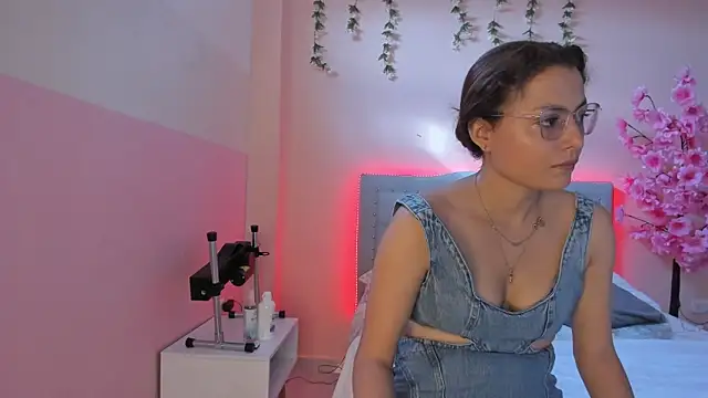 littletammy4u  online show from 10-03-25, 12:35