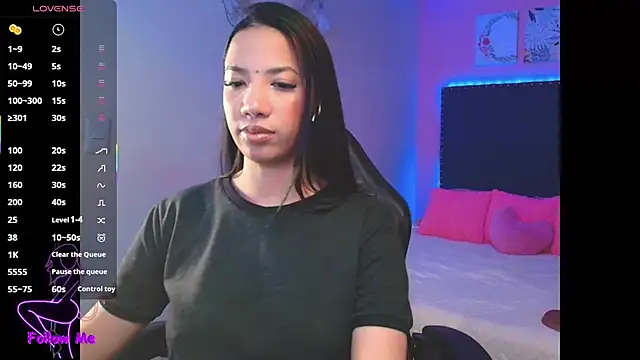 SallyWhitee online show from 09-29-25, 04:28