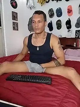 Snapshot of XhaseFoX chatting on 03-15-25, 03:07 XhaseFoX online show from 03-15-25, 03:07