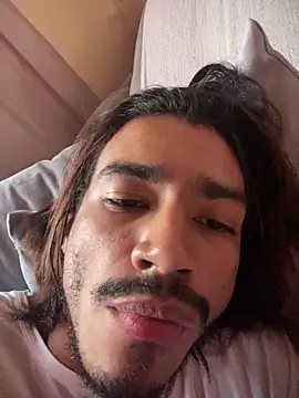 Mineirinho043 online show from 04-01-26, 02:03