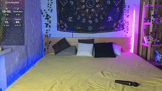 Kira Jin online show from 02-04-26, 12:11