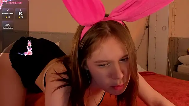 Mia Luw online show from 01-14-26, 03:45