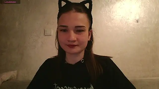 RoyalDessertt online show from 03-13-25, 10:36