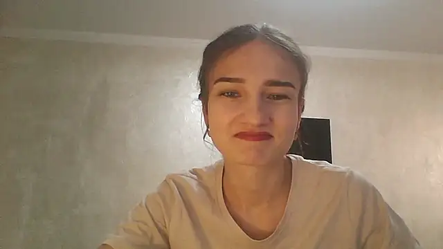 RoyalDessertt online show from 09-15-25, 10:04