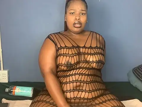 Snapshot of Cuddle_Bear chatting on 02-07-26, 05:38 Cuddle Bear online show from 02-07-26, 05:38