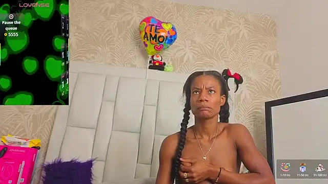 dafnnelewis online show from 05-12-26, 11:07